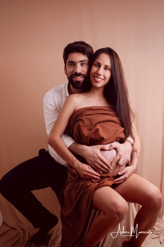 Estudio de Fotos de Mujeres Embarazadas en Cali - Asher Moments Photo