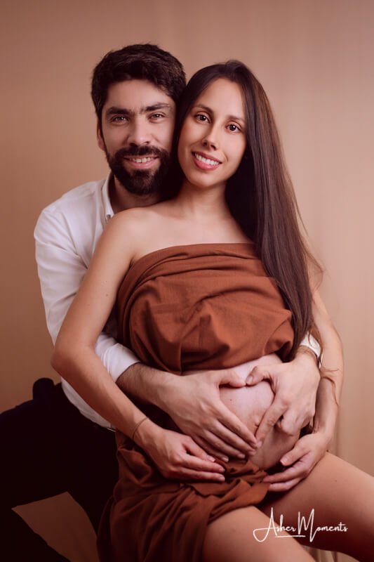 Estudio de Fotos de Mujeres Embarazadas en Cali - Asher Moments Photo
