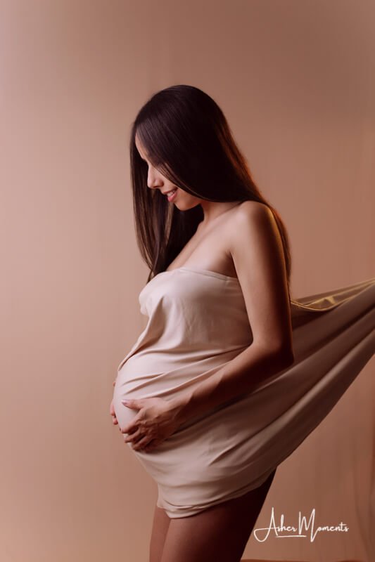 Estudio de Fotos de Mujeres Embarazadas en Cali - Asher Moments Photo